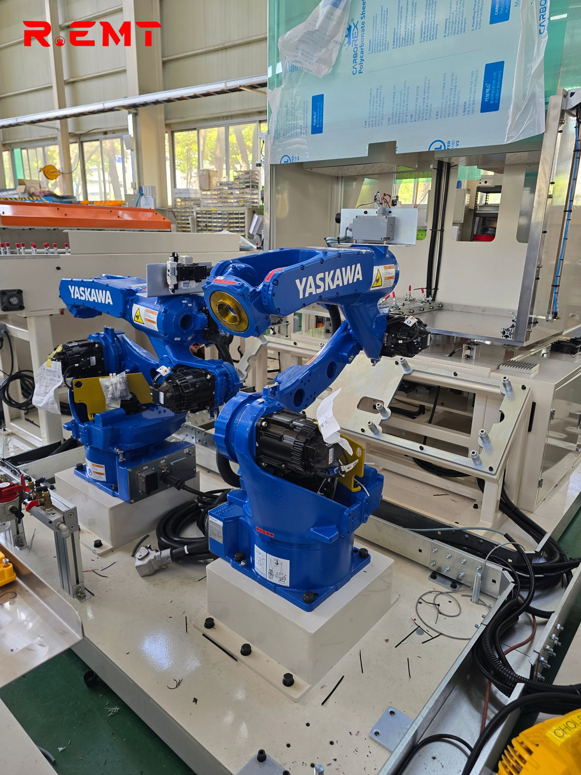 Hệ thống tự động hóa sử dụng robot YASKAWA - dọc 12