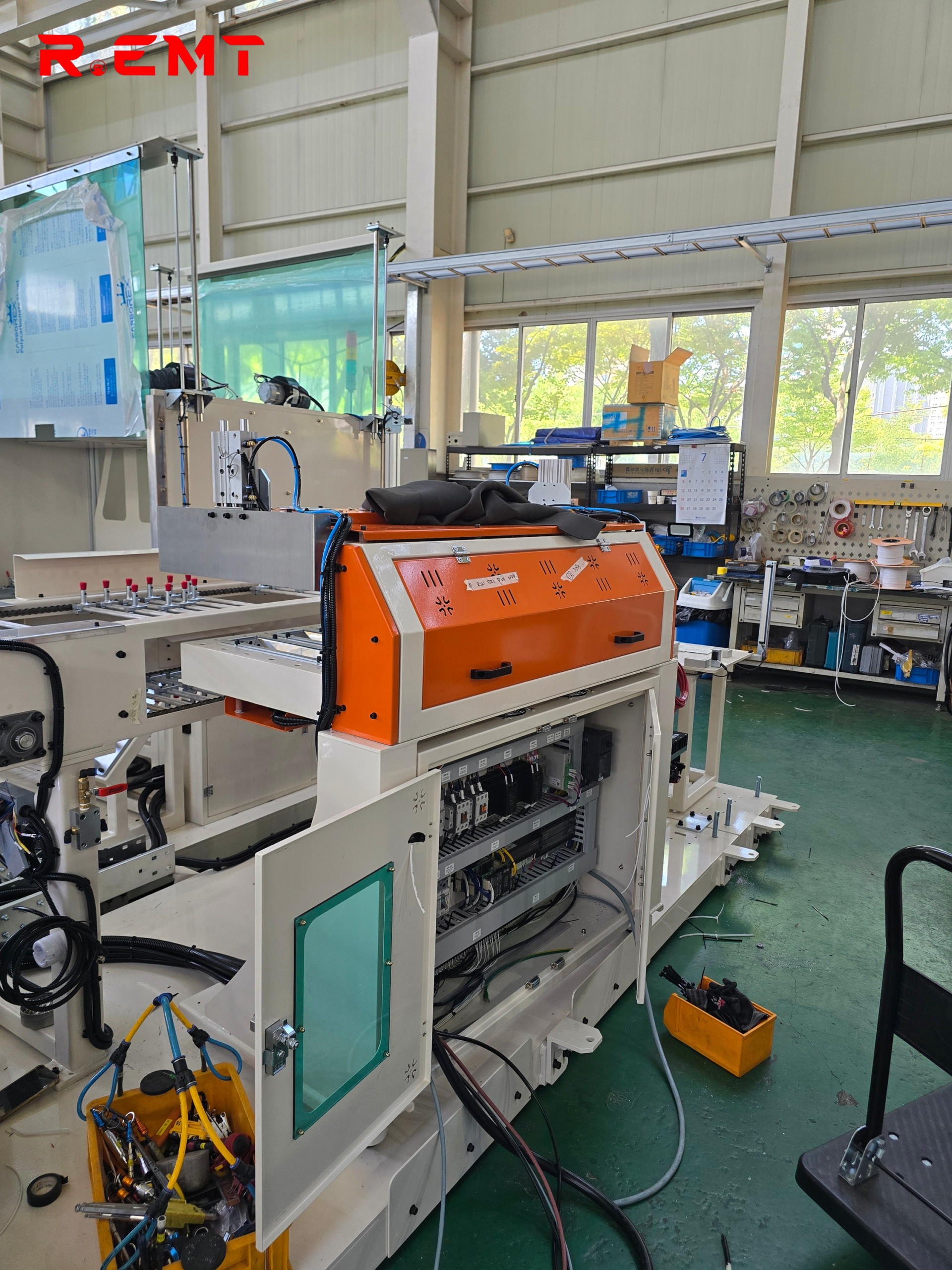 Hệ thống tự động hóa sử dụng robot YASKAWA - dọc 14