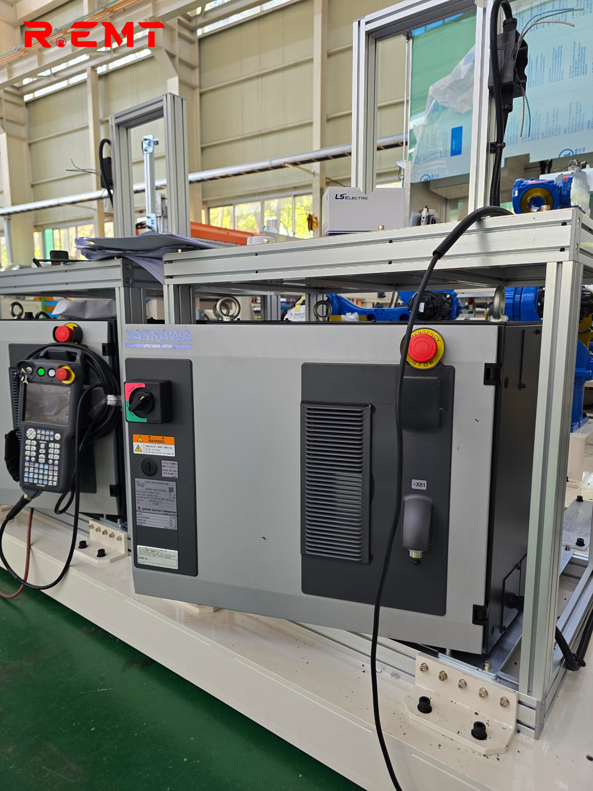 Hệ thống tự động hóa sử dụng robot YASKAWA - dọc 24