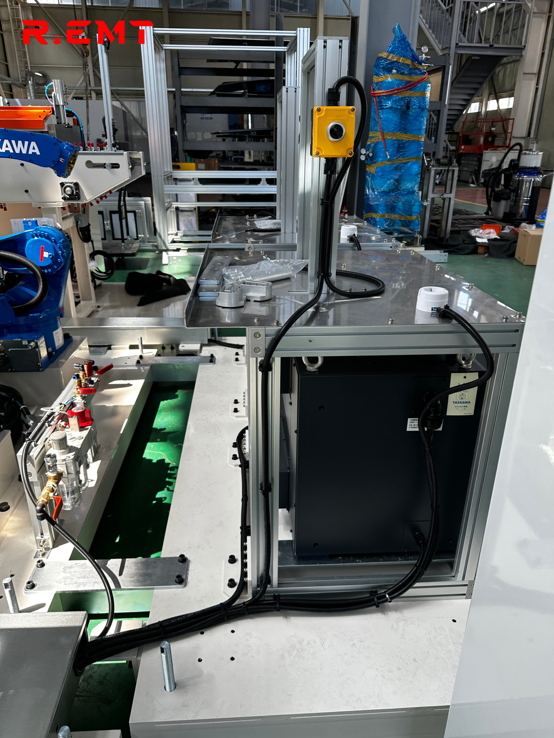 Hệ thống tự động hóa sử dụng robot YASKAWA - dọc 34
