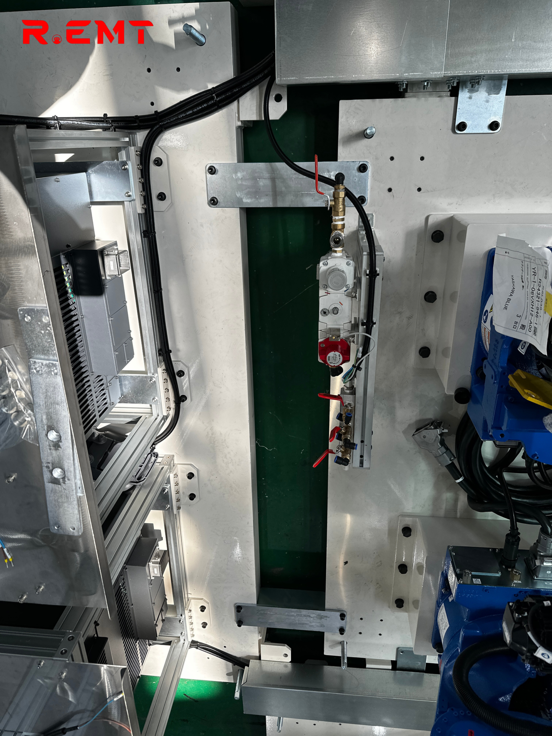 Hệ thống tự động hóa sử dụng robot YASKAWA - dọc 53