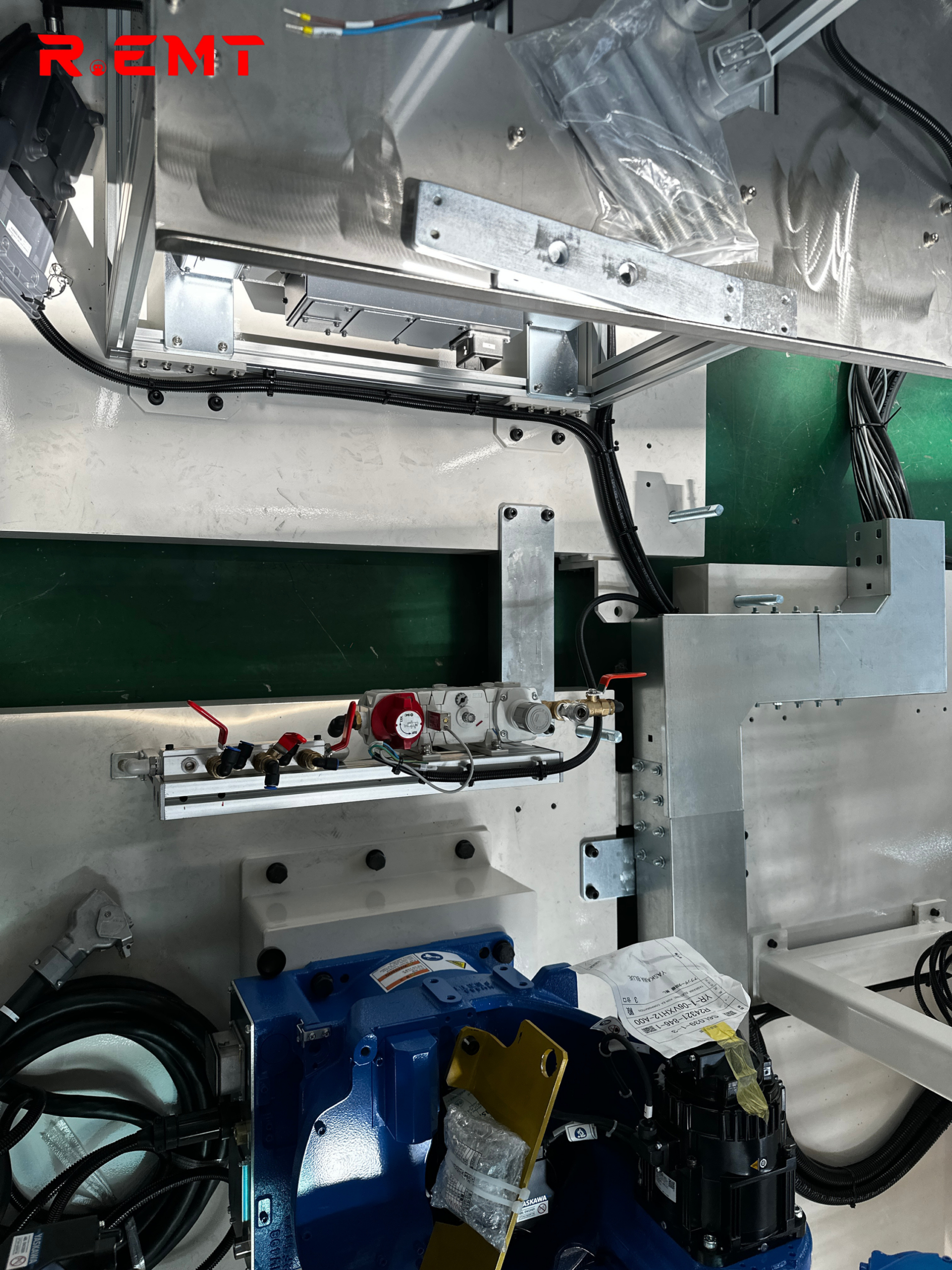 Hệ thống tự động hóa sử dụng robot YASKAWA - dọc 56