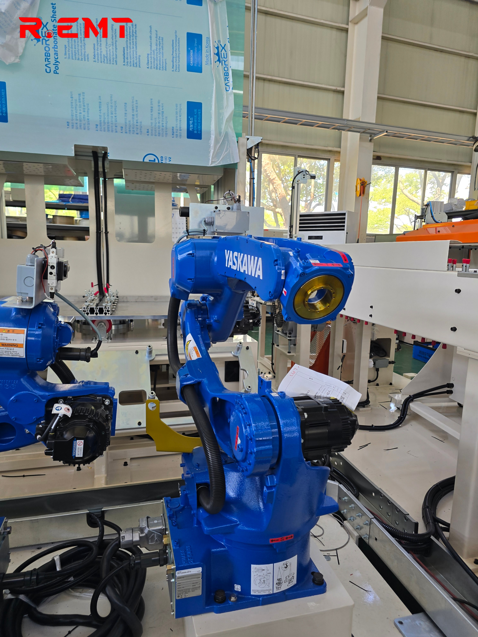 Hệ thống tự động hóa sử dụng robot YASKAWA - dọc 7